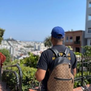 Meet your Posher, Arnold